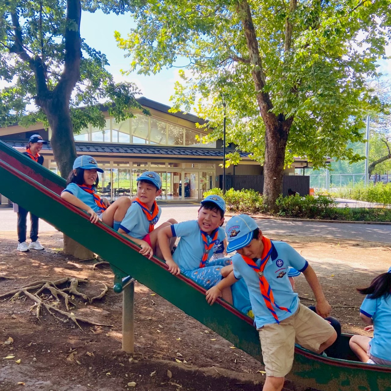 公園遊びの様子