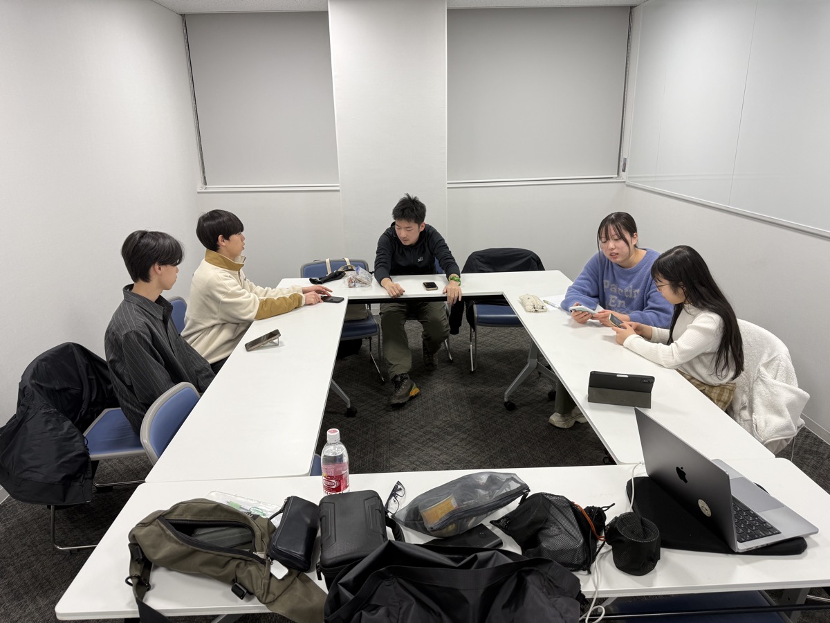 隊会議の様子